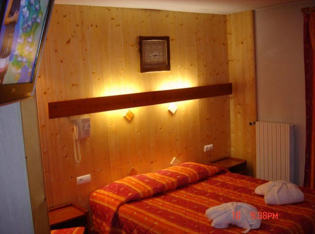 Hotel Le Gentiana تينْيِ المظهر الخارجي الصورة